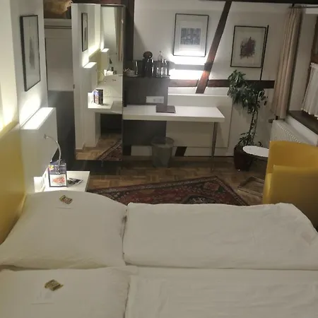 Hotel-Restaurant Goldenes Lamm 3* Динкельсбюль