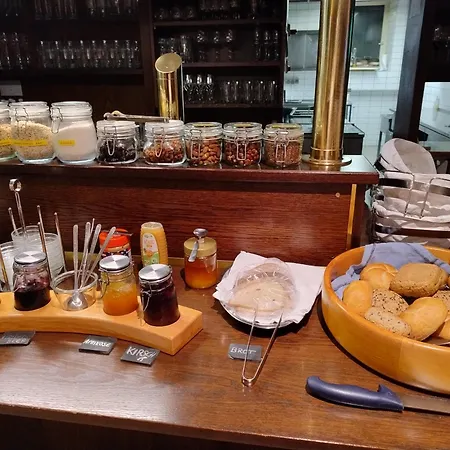 Hotel-restaurant Goldenes Lamm Otel