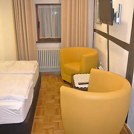 Hotel-restaurant Goldenes Lamm 3* Dinkelsbühl
