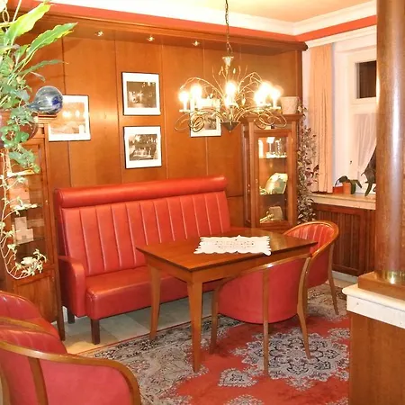 Hotel-Restaurant Goldenes Lamm Отель 3*