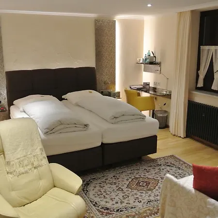 Отель Hotel-Restaurant Goldenes Lamm