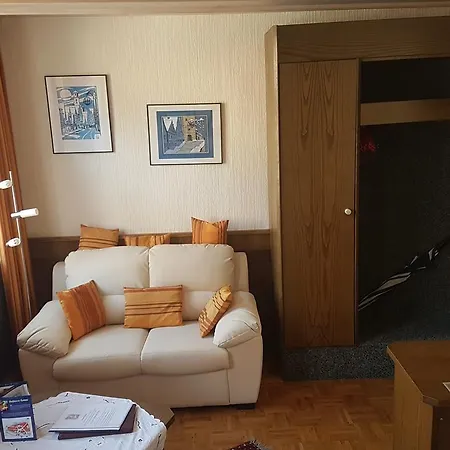 Отель Hotel-Restaurant Goldenes Lamm
